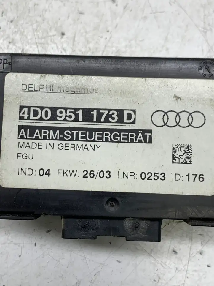 Audi A6 S6 C5 4B (2001 - 2004) 4D0951173D Прочие блоки управления — фото 3