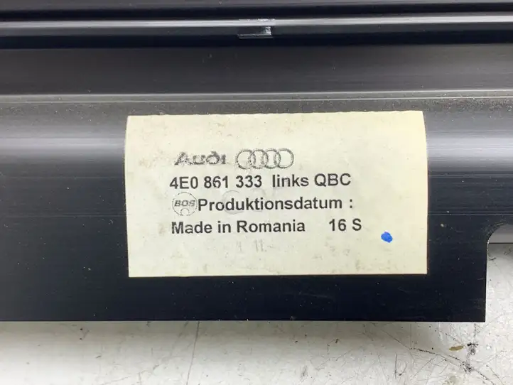 Audi A8 S8 D3 4E (2002 - 2005) 4E0861333 Солнцезащитная шторка багажника — фото 3