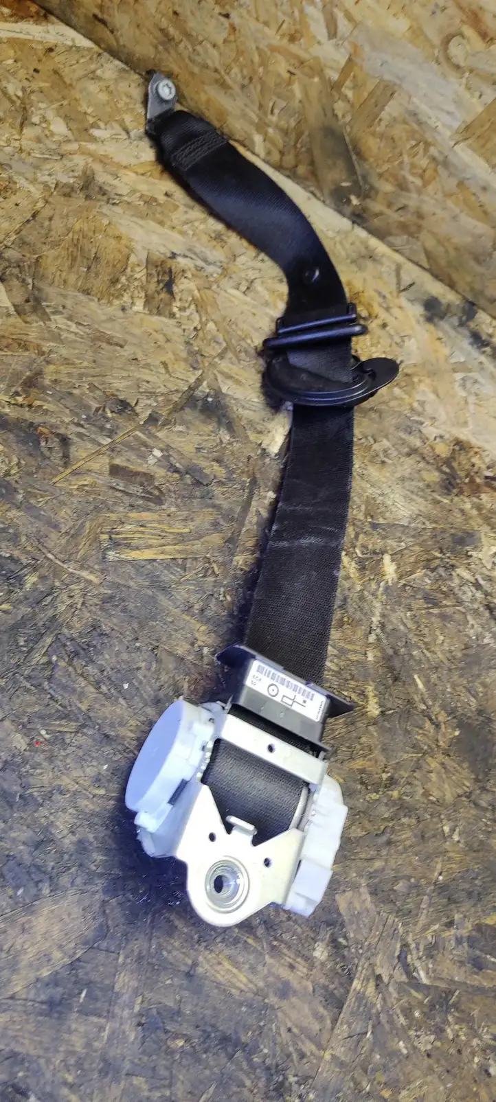 BMW 3 F30 F35 F31 (2012 - 2018)  34078319D Передний ремень безопасности