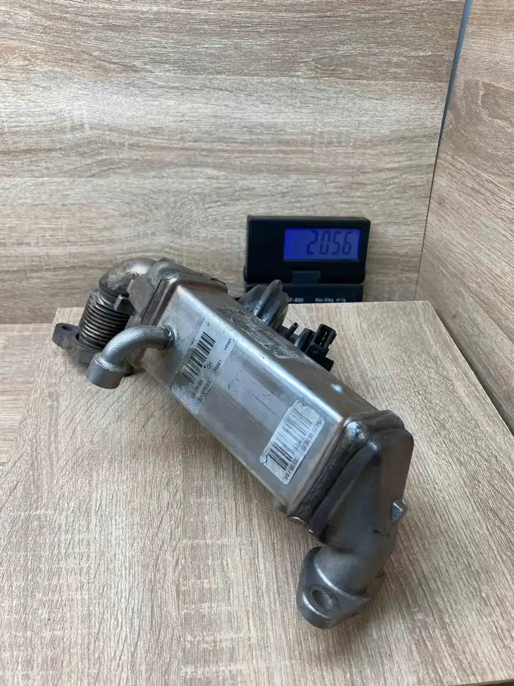 BMW 3 E90 E91 (2005 - 2012)  730065304 Охладитель EGR