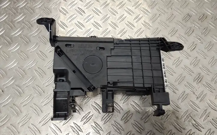 Toyota Prius+ (ZVW40) (2011 - 2018) 8310847041 Выдвижной дисплей — фото 2