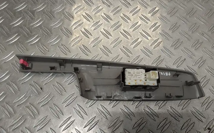 Toyota Prius+ (ZVW40) (2011 - 2018) 7427247070 Блок кнопок стеклоподъемников — фото 3
