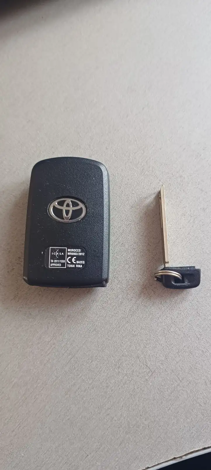 Toyota RAV 4 (XA40) (2012 - 2018) Ключ зажигания — фото 3