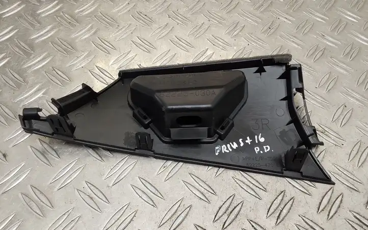 Toyota Prius+ (ZVW40) (2011 - 2018) 6222547010 Воздушная решетка панели — фото 2