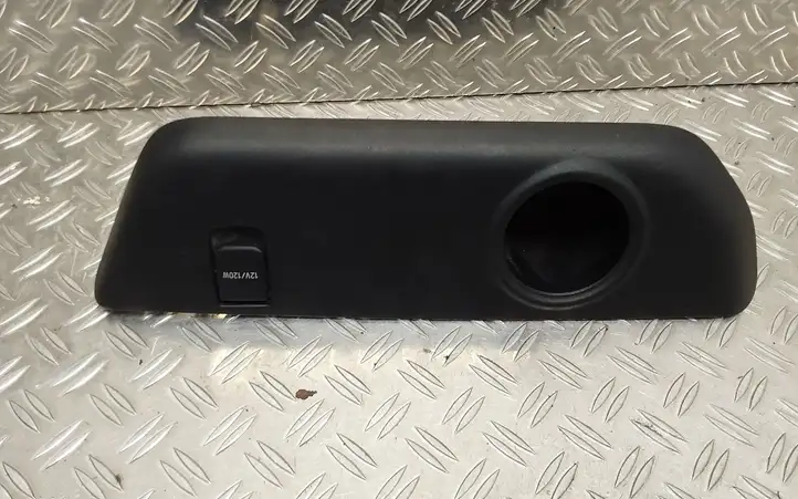 Toyota Prius+ (ZVW40) (2011 - 2018) 6699147010 Прочая отделка багажника — фото 3