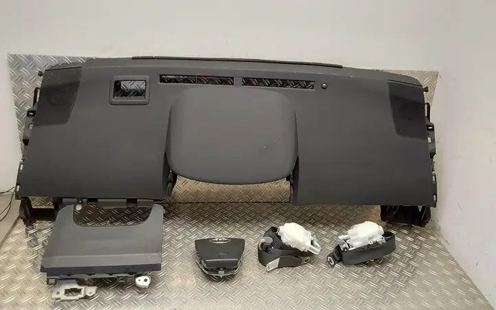 Toyota Prius+ (ZVW40) (2011 - 2018) Комплект подушек безопасности с торпедой — фото 1