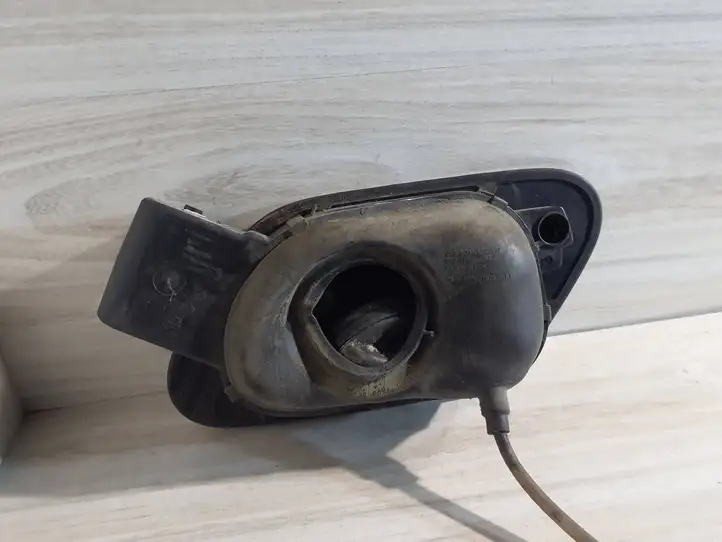 Volkswagen Golf VII (2013 - 2019) 5G0809857 Крышка топливного бака — фото 3