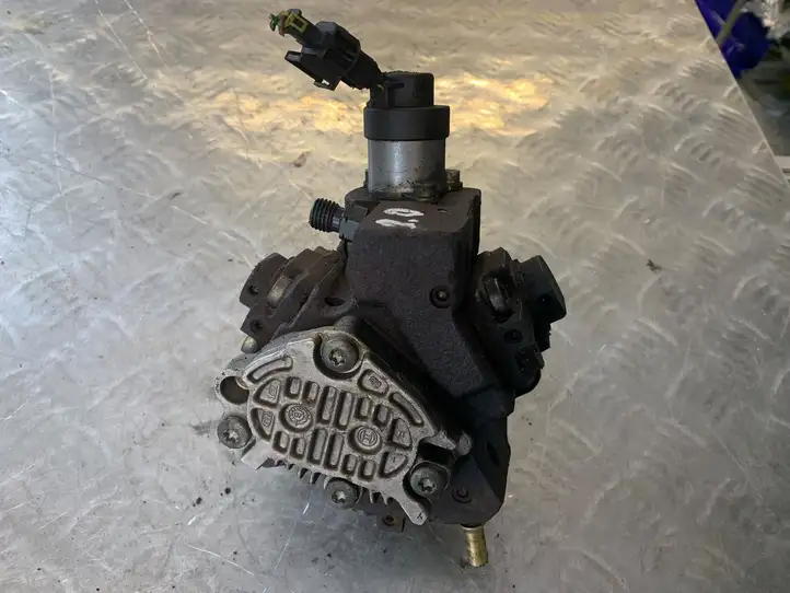 Nissan Qashqai (2006 - 2010) 8200690744 Топливный насос — фото 4