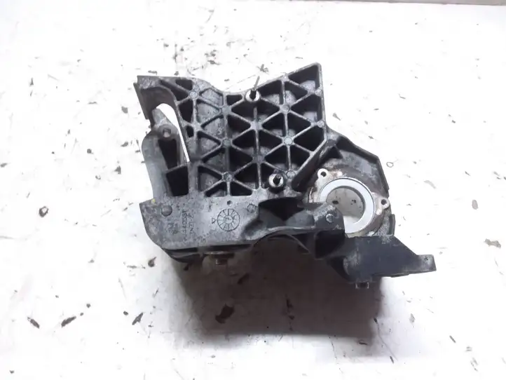 Opel Antara (2006 - 2011) 96440531 Кронштейн топливного насоса — фото 1