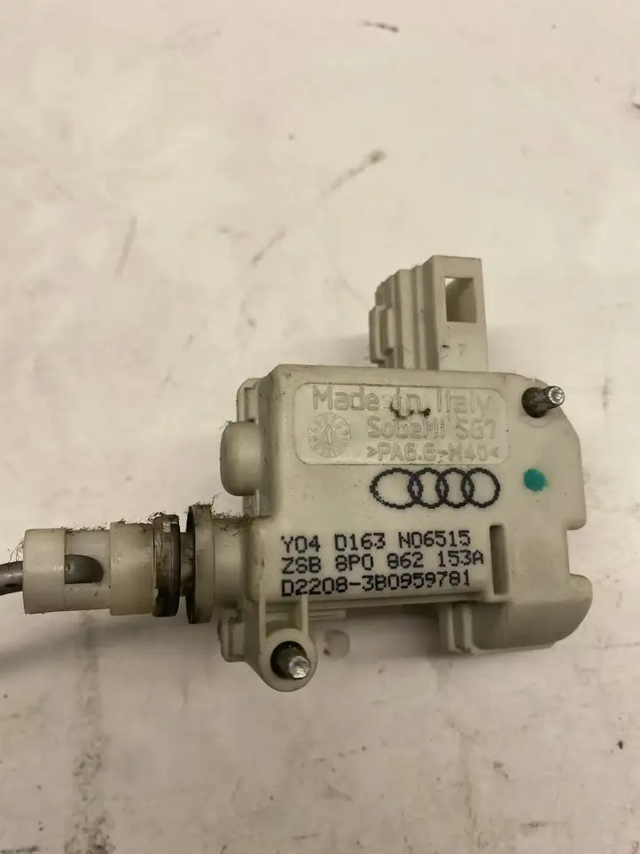 Audi A3/S3 8P (2004 - 2008) 8P0862153A Замок крышки топливного бака — фото 2