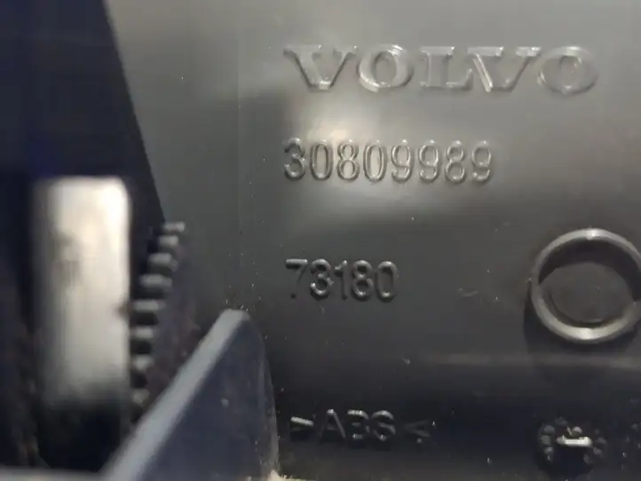 Volvo S40, V40 (2000 - 2004) 30809989 Передняя пепельница — фото 6