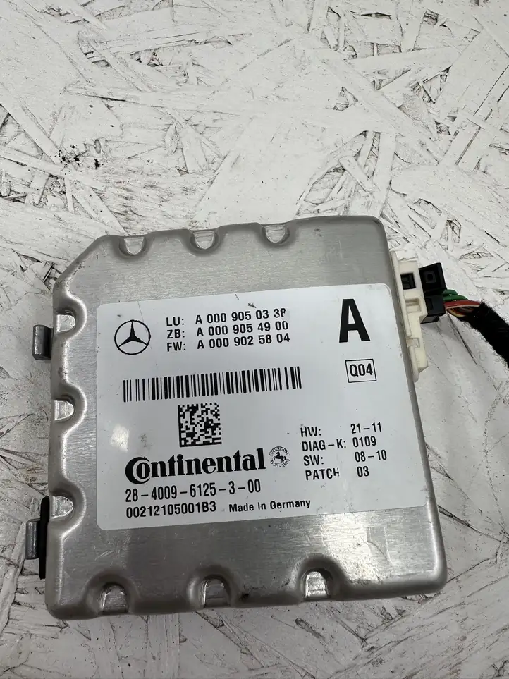 Mercedes-Benz C W204 (2007 - 2014) 2840096125300 Камера в лобовом стекле — фото 3