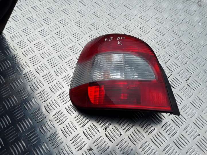 Renault Scenic I (1996 - 2003)  7700428054 Задний фонарь в кузове