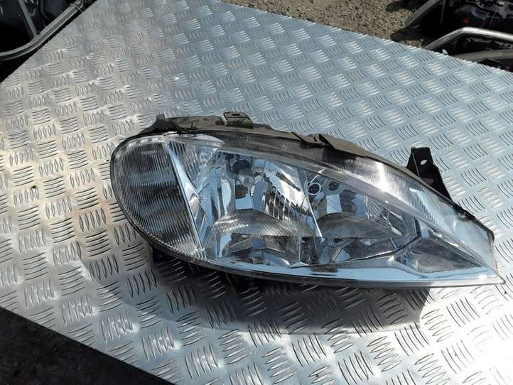 Renault Megane I (1995 - 2002)  7700427870 Передняя фара