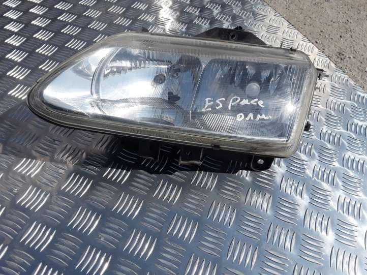 Renault Espace (1996 - 2002)  89002588 Передняя фара