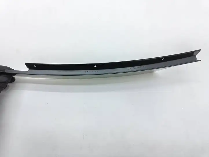 Mercedes-Benz E W212 (2009 - 2016) 212690028 Накладка стекла передней двери — фото 6