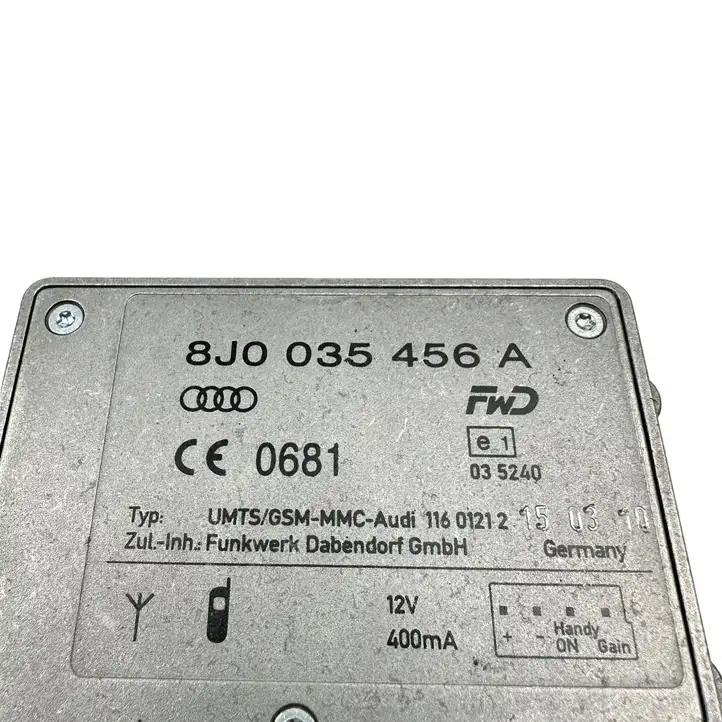 Audi A6 C7 (2011 - 2014) 8J0035456A Усилитель антенны — фото 6