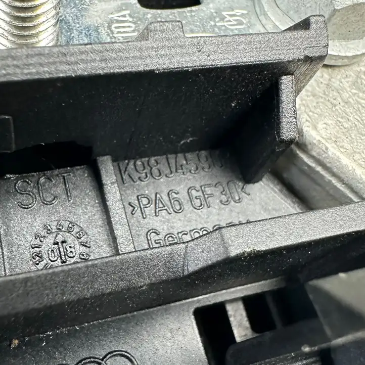 Audi A4 S4 B8 8K (2007 - 2011) K98J4596 Плюсовой провод аккумулятора — фото 5