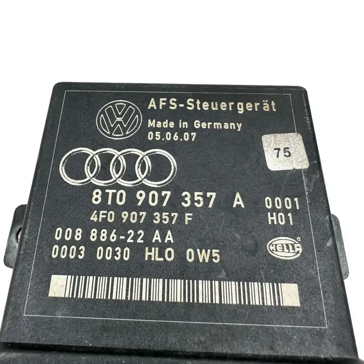 Audi A5 8T 8F (2007 - 2011) 8T0907357A Блок управления светом — фото 6