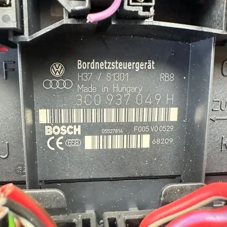 Volkswagen PASSAT B6 (2005 - 2010) 3C0937049H Модуль комфорта — фото 5