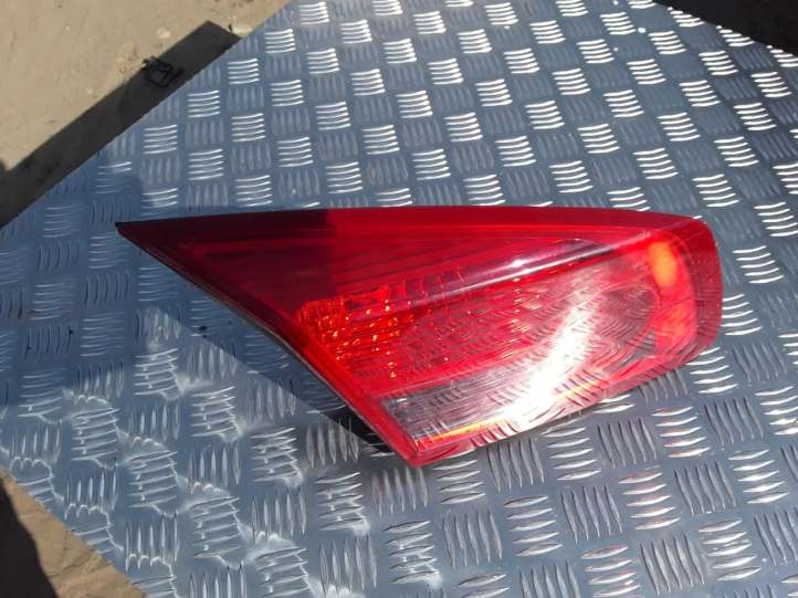 Renault Vel Satis (2002 - 2005)  8200014362 Задний фонарь в крышке багажника