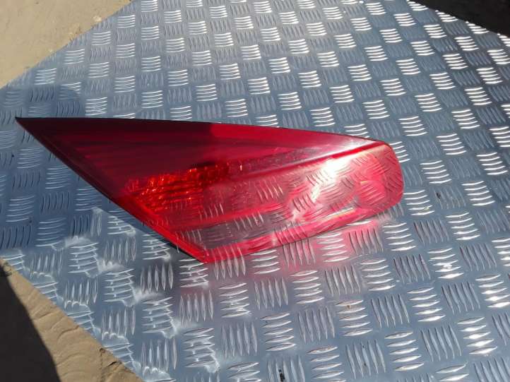 Renault Vel Satis (2002 - 2005)  8200014362 Задний фонарь в крышке багажника