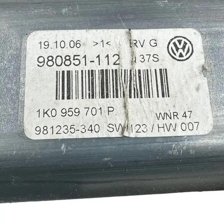 Volkswagen PASSAT B6 (2005 - 2010) 1K0959701P Мотор стеклоподъемника передний — фото 5