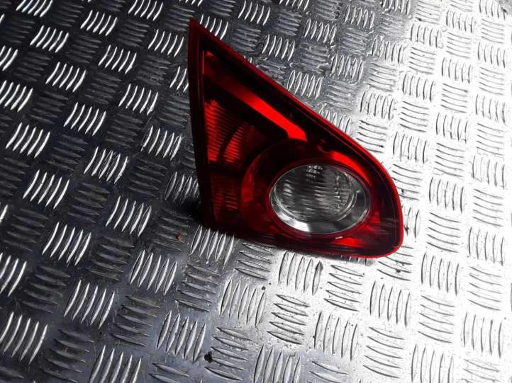 Nissan Qashqai (2006 - 2010)  89071063 Задний фонарь в крышке багажника