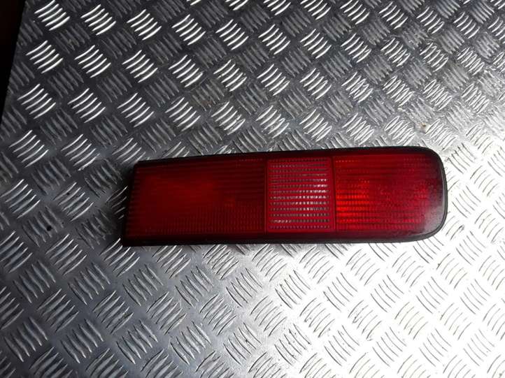 Renault Safrane (1996 - 2000)  7700847099 Задний фонарь в крышке багажника