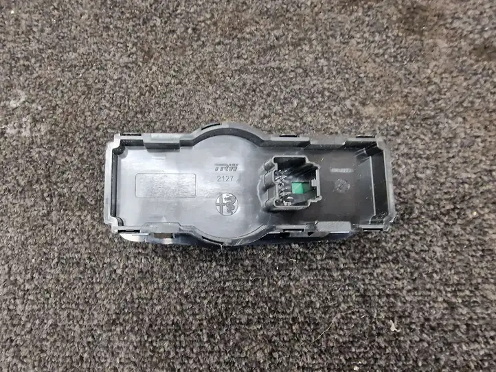 Alfa Romeo Stelvio Type 949 (2017 - ) 01561294270 Включатель фонарей — фото 4