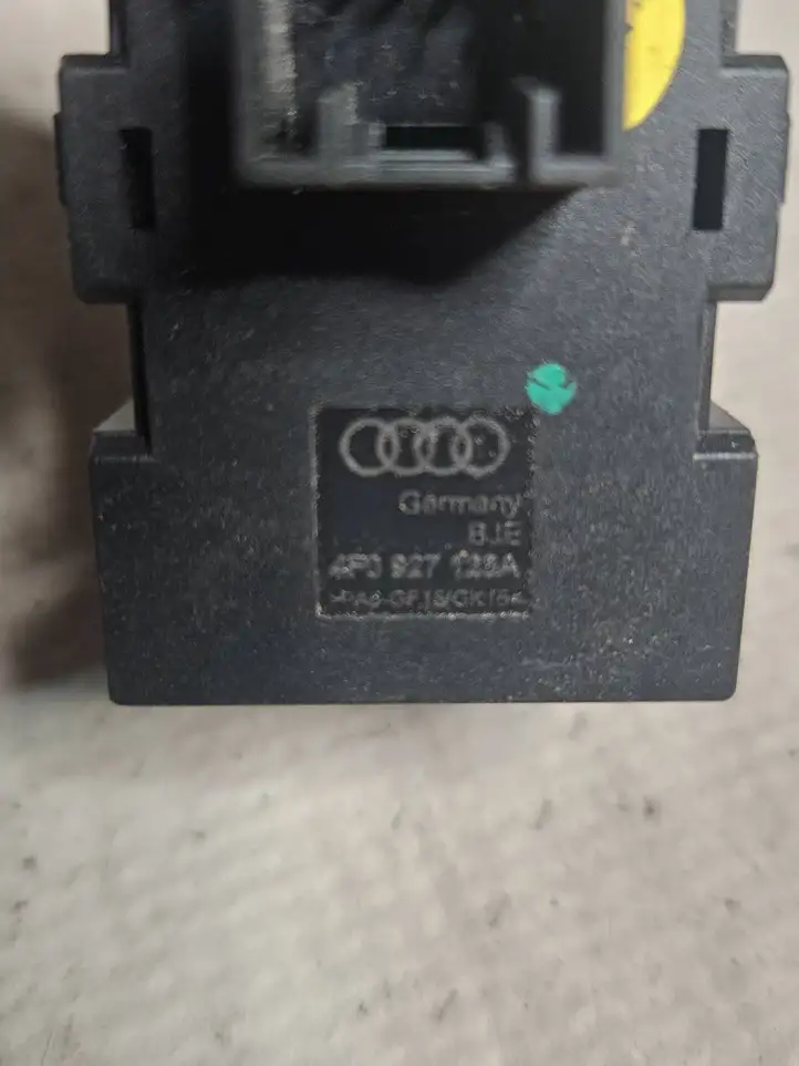 Audi A6 S6 C6 4F (2004 - 2008) 4f0927123a Включатель регулировки освещения панели — фото 3