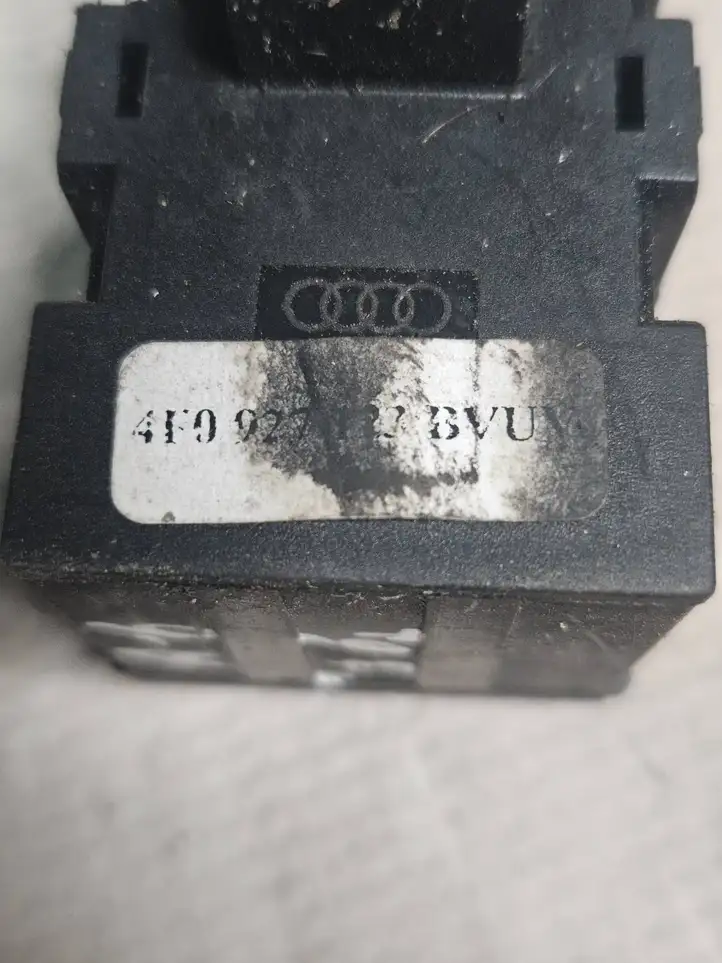 Audi A6 S6 C6 4F (2004 - 2008) 4f0927123b Включатель регулировки освещения панели — фото 3