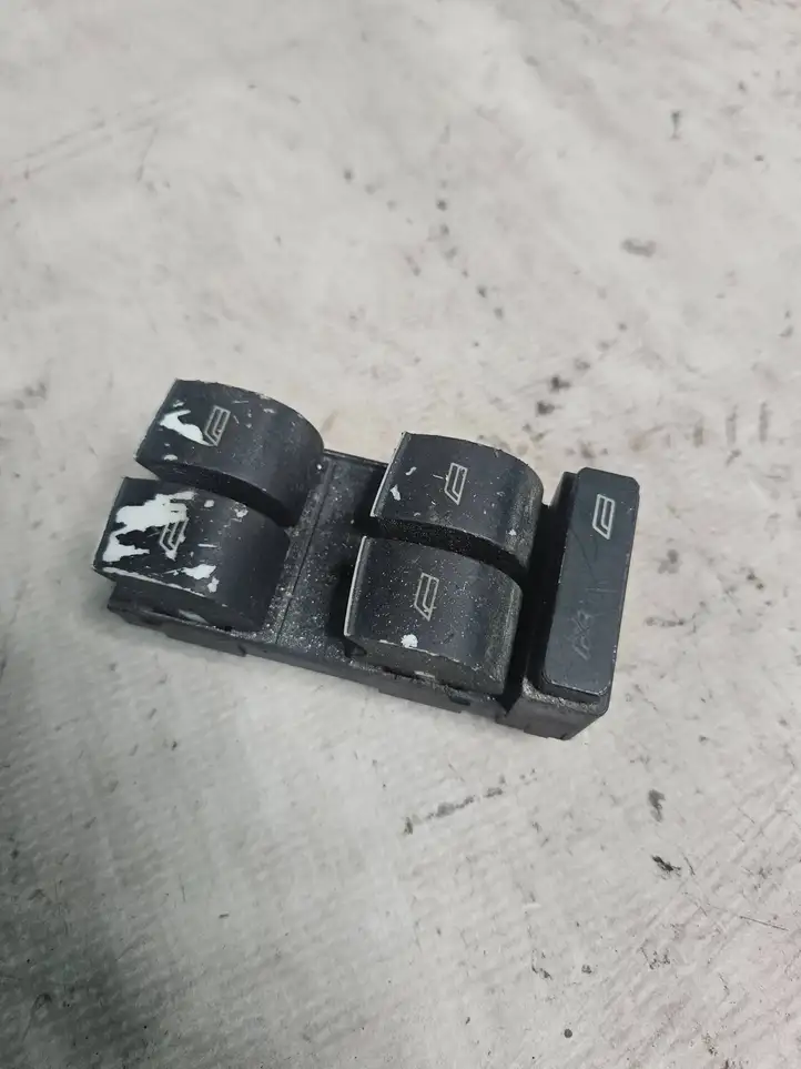 Audi A4 S4 B6 8E 8H (2000 - 2006) 8Z0959851 Кнопка стеклоподъемников — фото 1