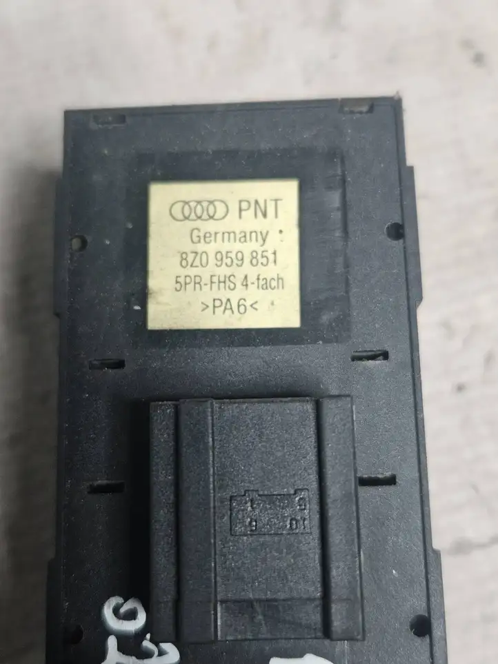 Audi A4 S4 B6 8E 8H (2000 - 2006) 8Z0959851 Кнопка стеклоподъемников — фото 3