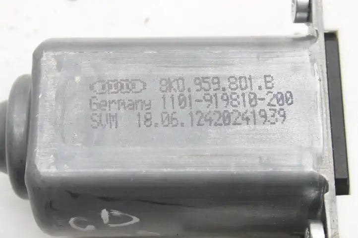 Audi A8 S8 D4 4H (2010 - 2014) 8K0959801B Стеклоподъемник задней двери — фото 5