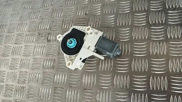Audi Q5 (2012 - 2017)  8K0959811A Механизм подъема окон задней двери