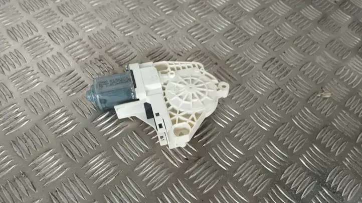 Audi Q5 (2012 - 2017)  8K0959811A Механизм подъема окон задней двери