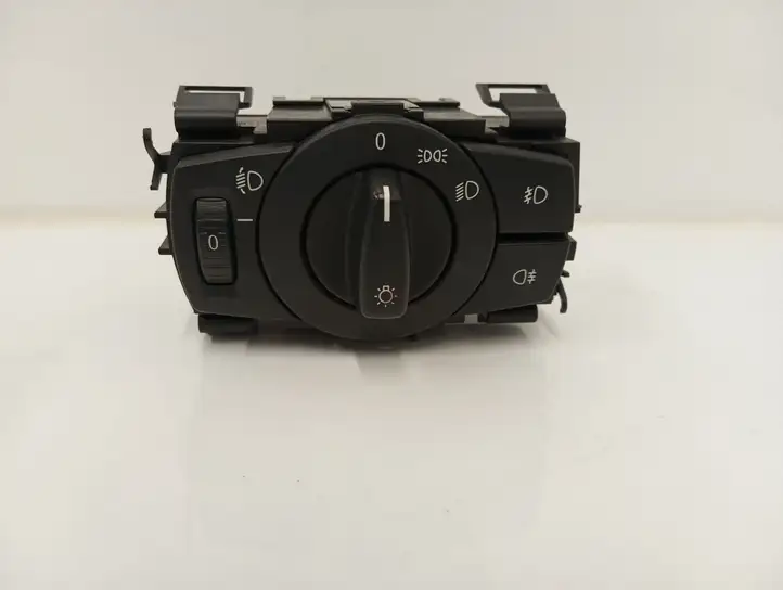 BMW 3 E90 E91 (2005 - 2012) 6932794 Включатель фонарей — фото 1