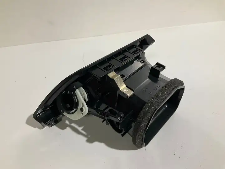 BMW 3 F30 F35 F31 (2012 - 2018) 9231970 Боковой воздушный дефлектор — фото 2