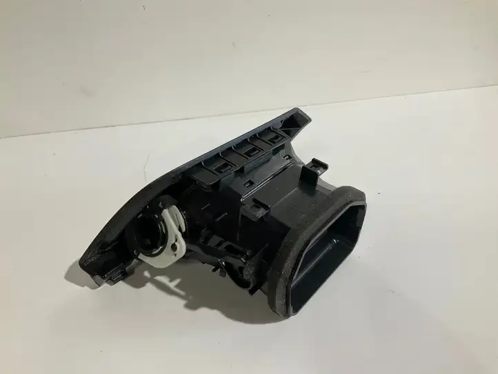 BMW 3 F30 F35 F31 (2012 - 2018) 9231970 Боковой воздушный дефлектор — фото 2