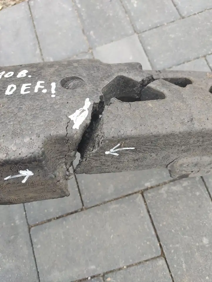 BMW 5 F10 F11 (2009 - 2016)  72000707 Пенопласт бампера