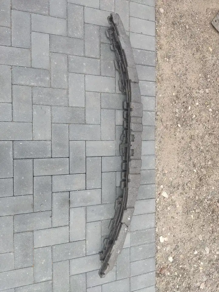 BMW 5 F10 F11 (2009 - 2016)  72000707 Пенопласт бампера