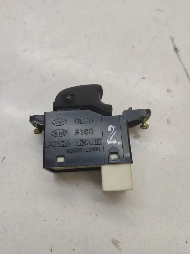 Hyundai Santa Fe (2000 - 2005) 935753C010 Блок кнопок стеклоподъемников — фото 4