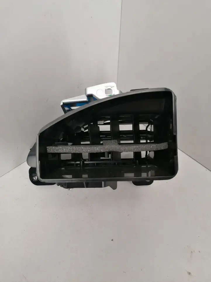 Tesla Model X (2015 - 2021) 600762800C Боковой воздушный дефлектор — фото 2