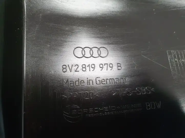 Audi Q2 - (2021 - ) 8V2819979B Прочие детали салона — фото 3