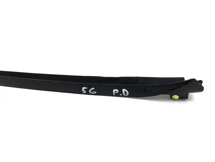 Volkswagen Golf V (2003 - 2009) 1k0854320e Накладка стоек лобового стекла — фото 3