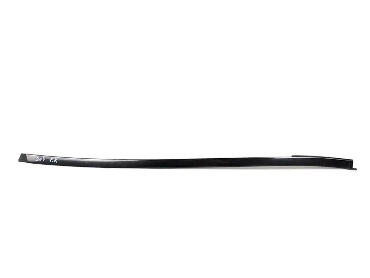 Mercedes-Benz C W203 (2000 - 2007) Накладка стоек лобового стекла — фото 1