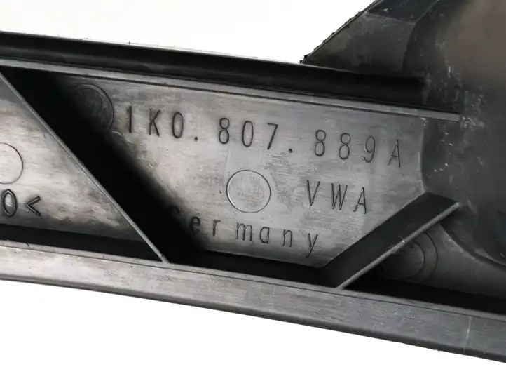 Volkswagen Golf V (2003 - 2009) 1k0807889a Кронштейн переднего бампера — фото 4