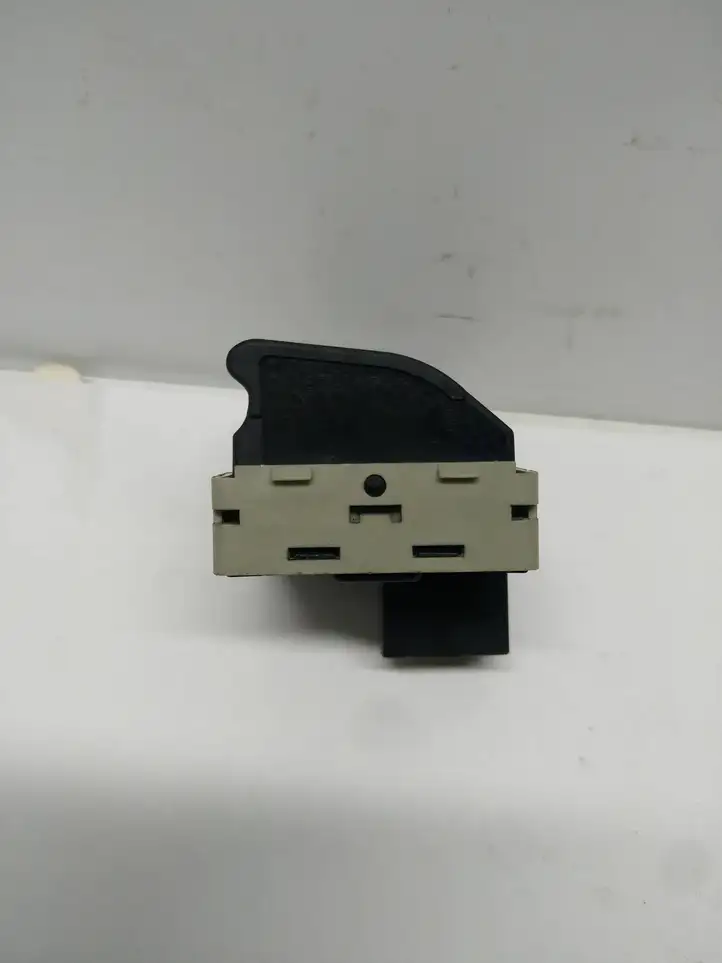 Volkswagen Polo (2001 - 2005) 6Q0959858 Блок кнопок стеклоподъемников — фото 3