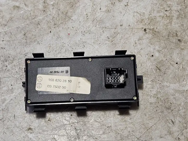Mercedes-Benz A W168 (1997 - 2004) 1688202810 Блок кнопок стеклоподъемников — фото 4